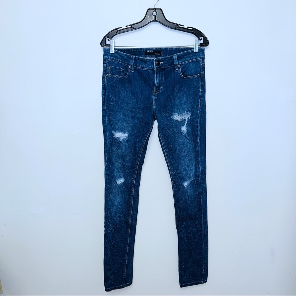 EUC BDG Distressed Cigarette Jeans Size 29